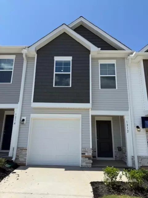 1212 Forestbrook Ln, Spartanburg, SC 29303
