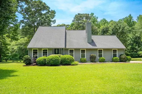 763 Grassy Pond Rd, Gaffney, SC 29341