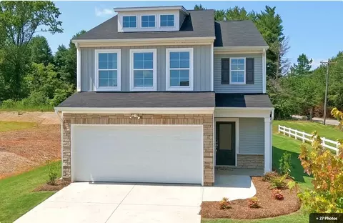1404 Donhill Dr, Greer, SC 29651