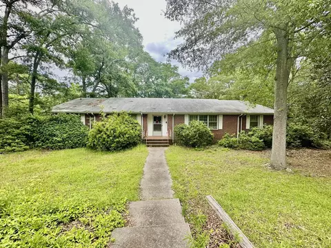 145 Whittier Pl, Spartanburg, SC 29303