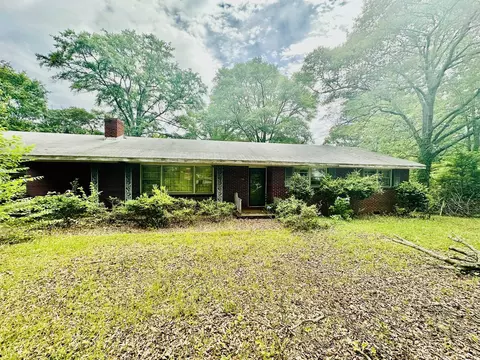 139 Whittier Pl, Spartanburg, SC 29303