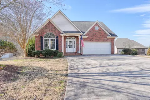 842 E Coosaw Dr, Roebuck, SC 29376