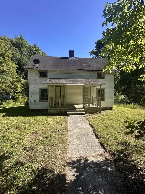 131 Furman St, Enoree, SC 29388