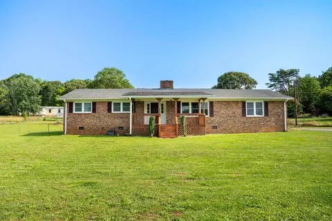 320 Edwards Store Rd, Lyman, SC 29365