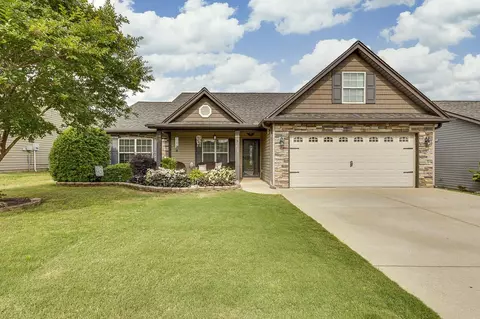809 Dove Creek Ct, Boiling Springs, SC 29316