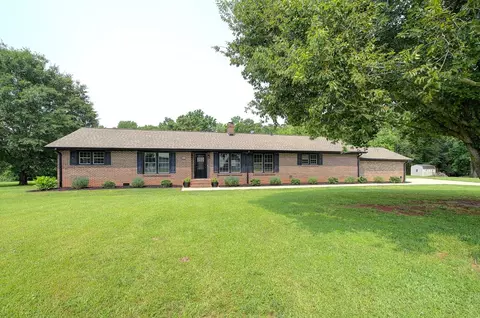 114 Deerwood Cir, Simpsonville, SC 29681