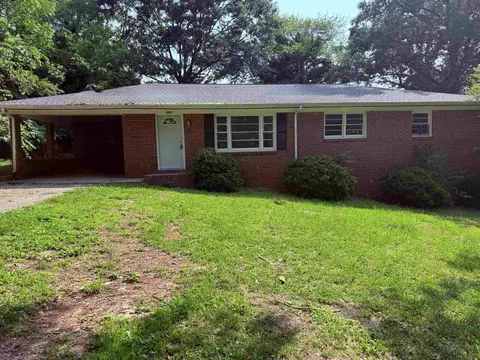 213 Loring St, Spartanburg, SC 29302