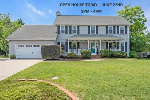 16 Chariot Ln, Simpsonville, SC 29681