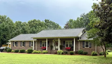 6144 Robin St, Spartanburg, SC 29303