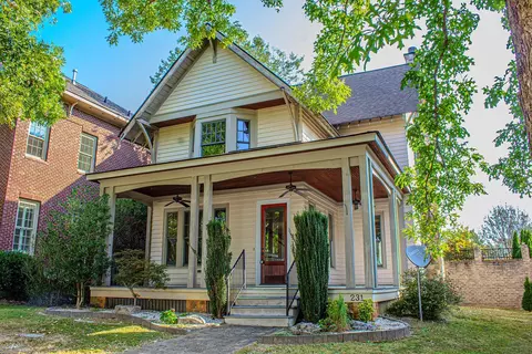 231 Austin Brook St, Simpsonville, SC 29680