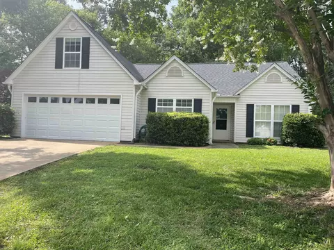 267 W Pheasant Hill Dr, Duncan, SC 29334