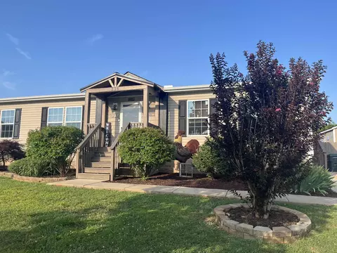 236 Cannon Ball Run, Campobello, SC 29322