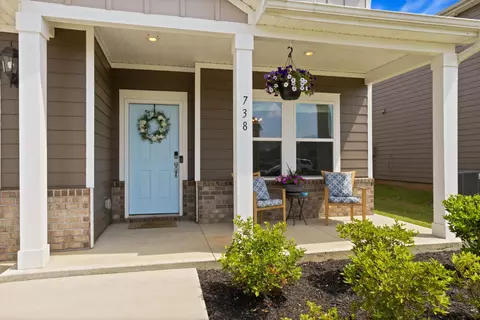 738 Burghley Cir, Greer, SC 29651 photo 2