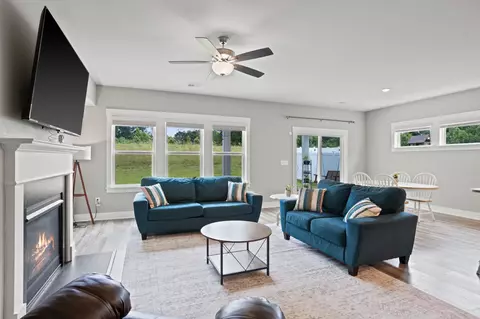 738 Burghley Cir, Greer, SC 29651 photo 6