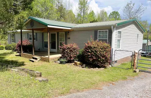 241 Tabor Woods Rd, Pickens, SC 29671