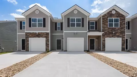 104 Sunriff Ct, Greer, SC 29651