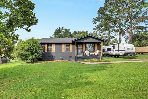 303 Linville Dr, Moore, SC 29369