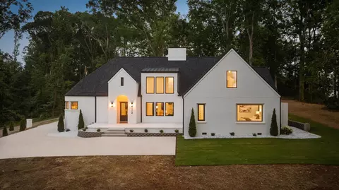 104 Arrowhead Cir, Spartanburg, SC 29301