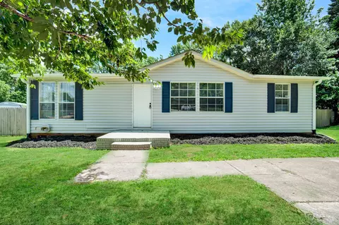 9 Springmont Ct, Greenville, SC 29607
