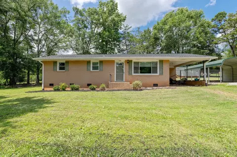 1142 Cooper Bridge Rd, Woodruff, SC 29388