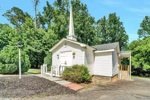 140 Old Lowe Rd, Spartanburg, SC 29303