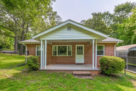 123 Edgewood Ave, Landrum, SC 29356