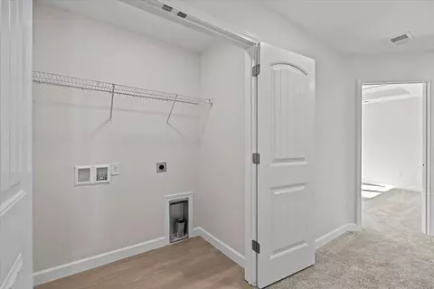 Entry Way - 1255 Stoneleigh Rd, Inman, SC 29349 photo 5 of 5