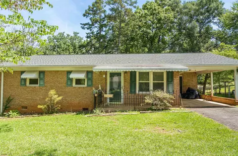 140 Landis St, Spartanburg, SC 29302