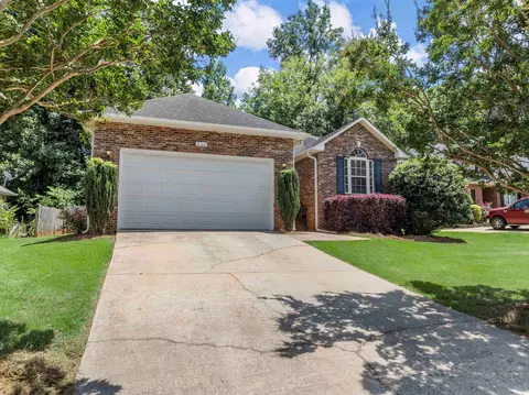 202 Riverrun Dr, Spartanburg, SC 29303