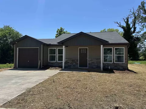 102 Palmetto St, Gaffney, SC 29340