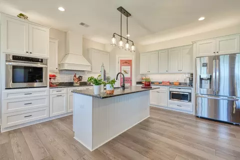 Kitchen - 364 Terra Plain Dr, Greer, SC 29651 photo 1 of 3