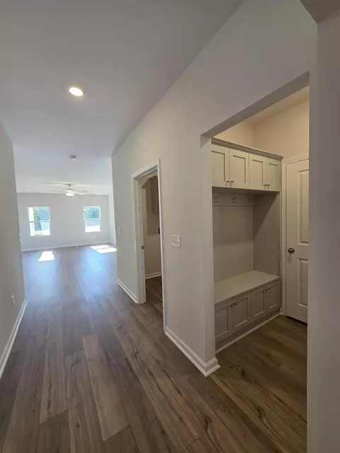 Entry Way - 407 Dodger Ave, Chesnee, SC 29323 photo 4 of 5