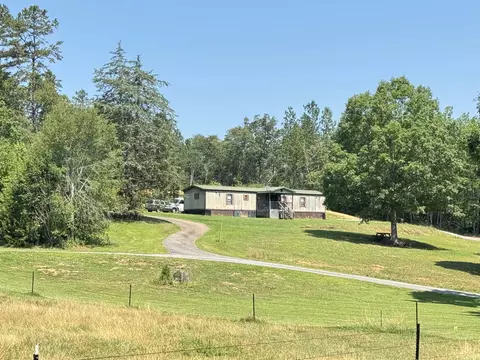 361 Page Rd, Campobello, SC 29322 photo 2