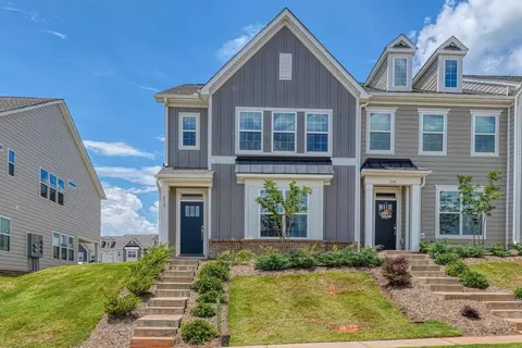 210 Wakelon Dr, Greer, SC 29651