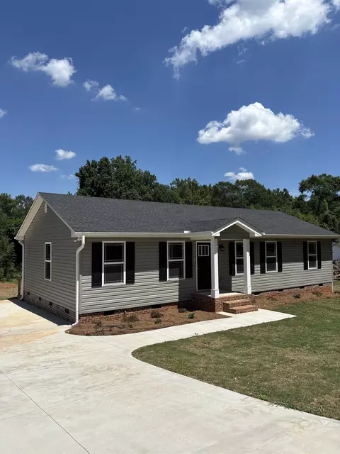 95 Elmina St, Spartanburg, SC 29303