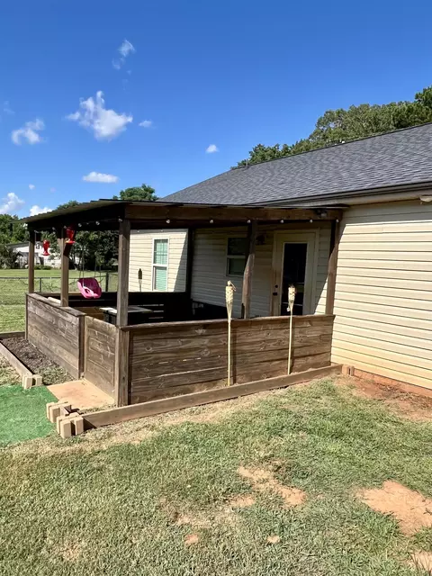 Exterior - 143 Rolling Mls, Gaffney, SC 29340 photo 2 of 3