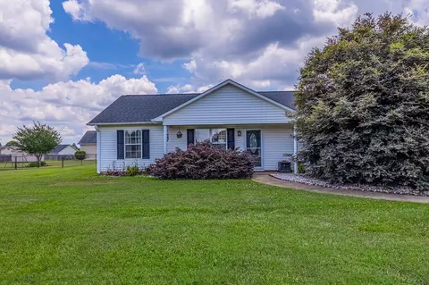 508 White Rose Ln, Boiling Springs, SC 29316