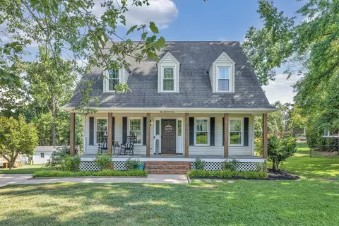 105 Fox Run Cir, Greer, SC 29651