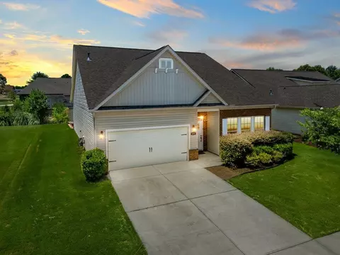 688 Ridgeville Cross Dr, Inman, SC 29349