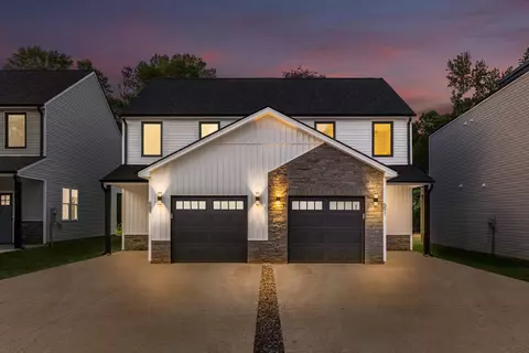 685 Neighborhood Rd, Wellford, SC 29385