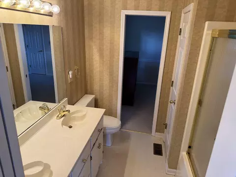 Bath - 101 Sheraton Loop, Gaffney, SC 29341 photo 3 of 3