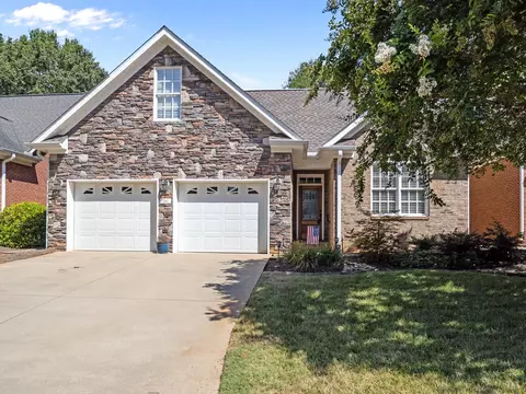 216 Arbours Commons Ct, Spartanburg, SC 29307