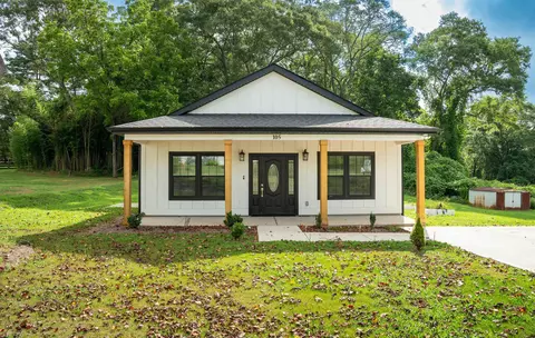 105 Cedar Falls Rd, Fountain Inn, SC 29644