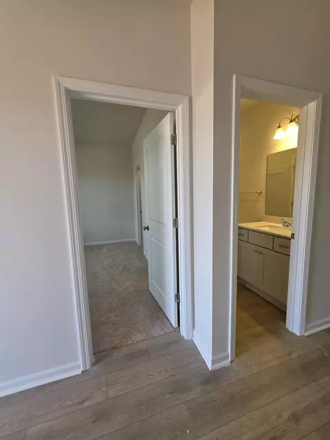 Entry Way - 415 Dodger Ave, Chesnee, SC 29323 photo 2 of 7