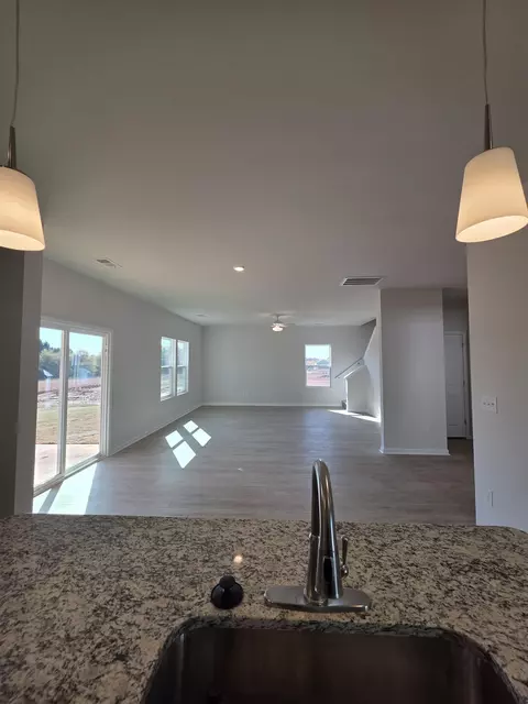 Living - 415 Dodger Ave, Chesnee, SC 29323 photo 1 of 4