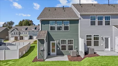 Exterior - 1335 Maplesmith Way, Moore, SC 29369 photo 3 of 4