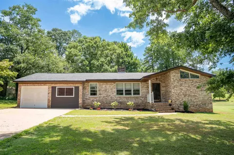 105 Carter Heights Dr, Gaffney, SC 29340