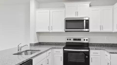 Kitchen - 808 Embark Cir, Greer, SC 29651 photo 2 of 5