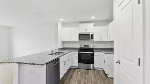 Kitchen - 808 Embark Cir, Greer, SC 29651 photo 1 of 5