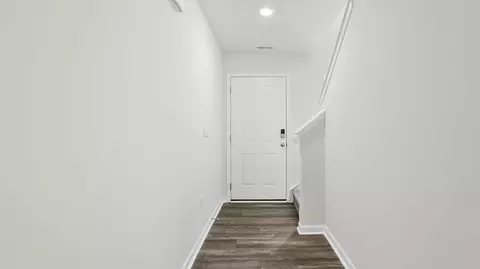 Entry Way - 808 Embark Cir, Greer, SC 29651 photo 2 of 5